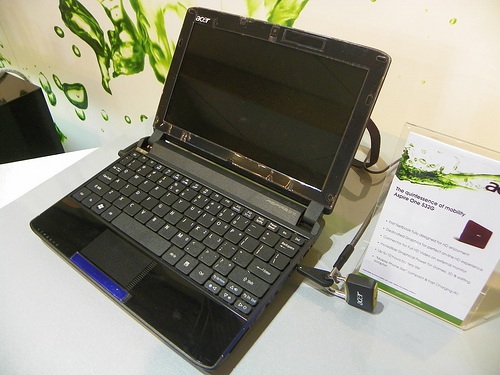 Acer Aspire One 532G - первый нетбук на платформе ION2 (видео)