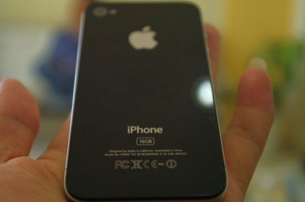 iPhone 4G - новые подробности и фото (8 фото)