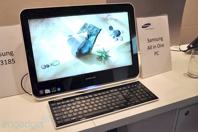 Samsung U200 и U250 - компьютеры класса "всё в одном" (12 фото)