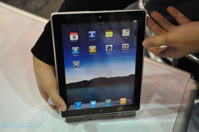 Макет  iPad 2 на выставке CES (12 фото)