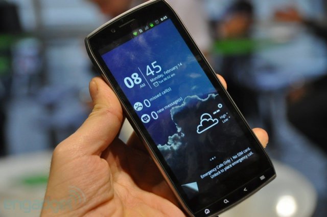Acer Iconia Smart - гуглофон с рекордным размером экрана (25 фото + видео)