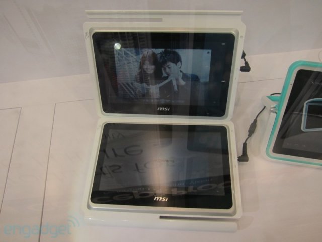 MSI Dual - концепт двойного планшета (11 фото+видео)
