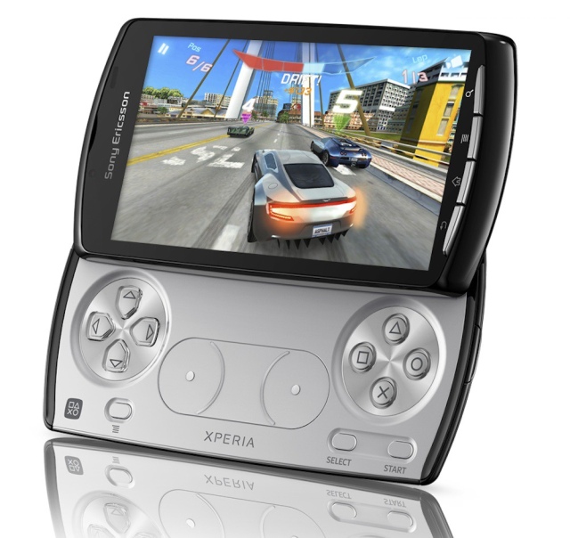 Sony Ericsson Xperia PLAY вышел в продажу