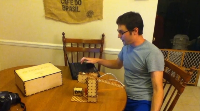 Мини требушет и Arduino (видео)