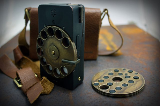 Смартфон с дисковым номеронабирателем (18 фото)