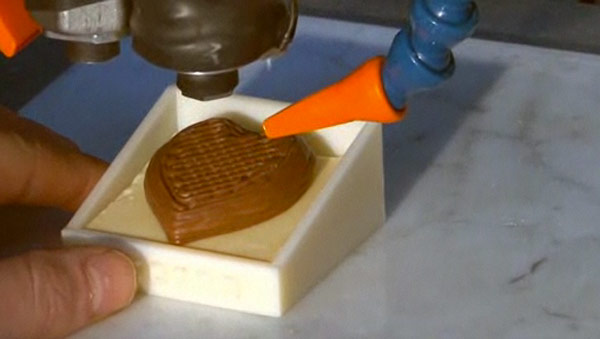 Первый шоколадный 3D-принтер (видео)
