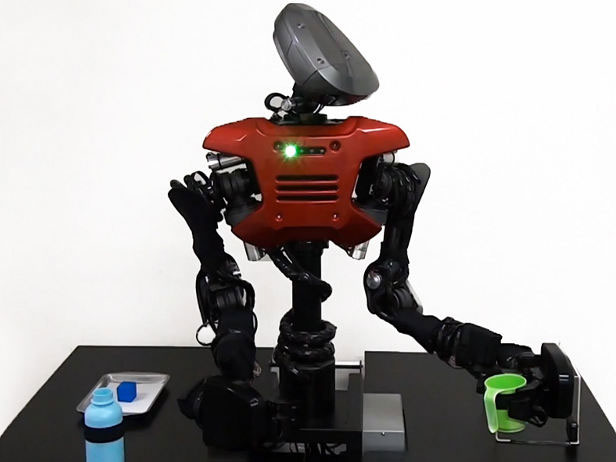 Японские инженеры учат роботов учиться и использовать знания