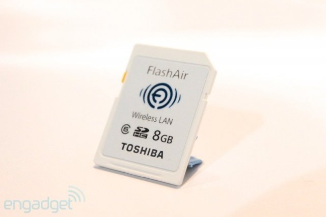 FlashAir - беспроводная SD-карта памяти (12 фото + видео)