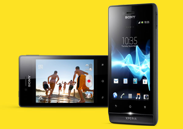 Sony Xperia miro - бюджетный телефон для социальных сетей (3 фото + видео)