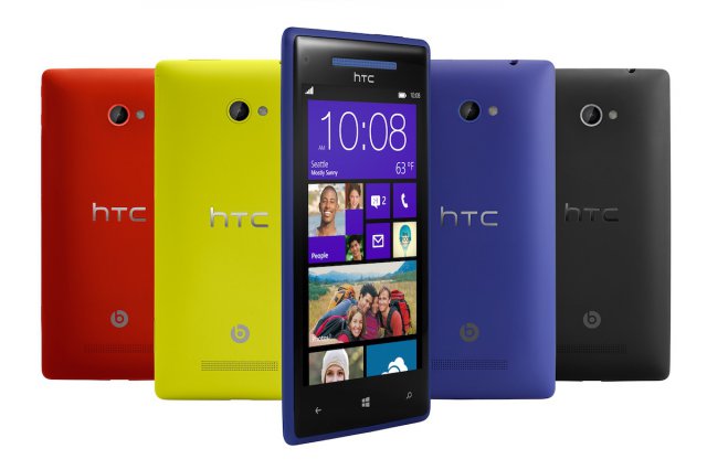 Российский старт продаж HTC Windows Phone 8S