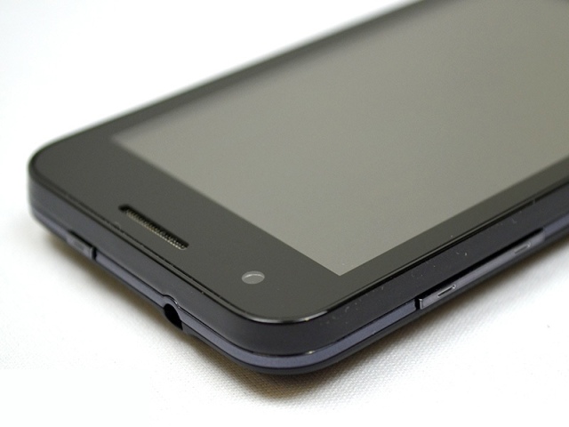 Prestigio MultiPhone 4040 Duo - бюджетный 4-дюймовый гуглофон