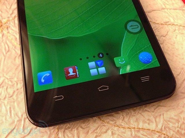 ZTE Grand Memo - смартфон с гигантским 5,7-дюймовым экраном (31 фото)
