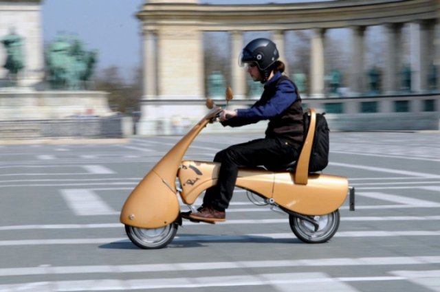 1360648306_moveo-electric-scooter-3.jpg