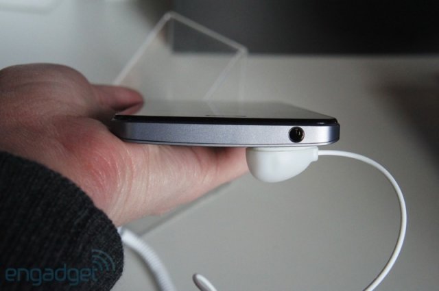 ASUS PadFone Infinity - 5-дюймовый FullHD смартфон (21 фото + 3 видео)