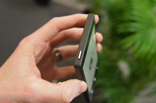 Смартфон с eINK дисплеем (19 фото + видео)