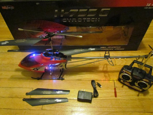 Бюджетный радиоуправляемый вертолет (8 фото)
