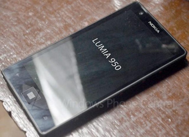 Nokia Lumia 950 - первое фото и спецификации смартфона