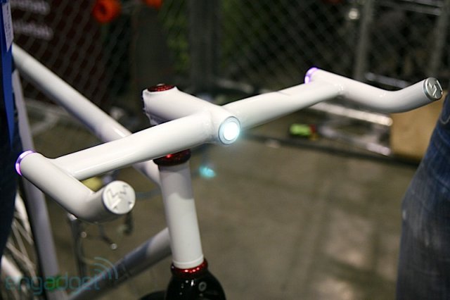 Helios - высокотехнологичный руль для велосипеда (17 фото)
