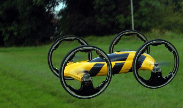 Британские ученые создали гибрид машины и вертолета