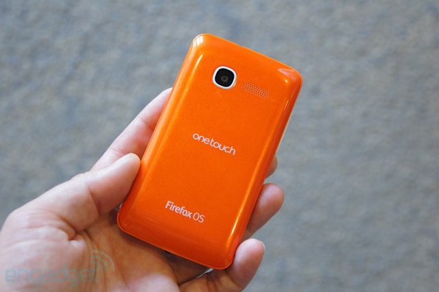 Alcatel OneTouch Fire и ZTE Open - дешевые телефоны на базе Firefox OS