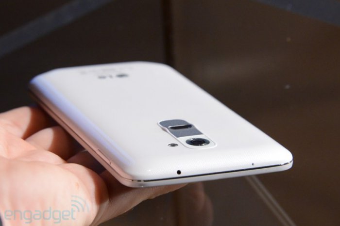 Смартфон LG G2 - официально анонсирован (45 фото)