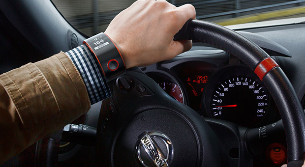 Nissan Nismo Watch - умные часы для гонщиков (видео)