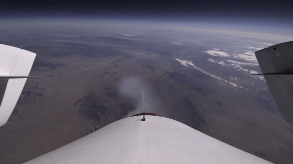 Компания Virgin Galactic показала материал с бортового самописца SpaceShipTwo (видео)