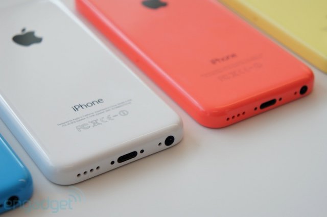 "Бюджетный" iPhone 5C по цене Galaxy S4 (13 фото + видео)