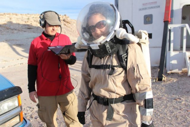 Скафандры для экспедиции на Марс (9 фото+ видео)