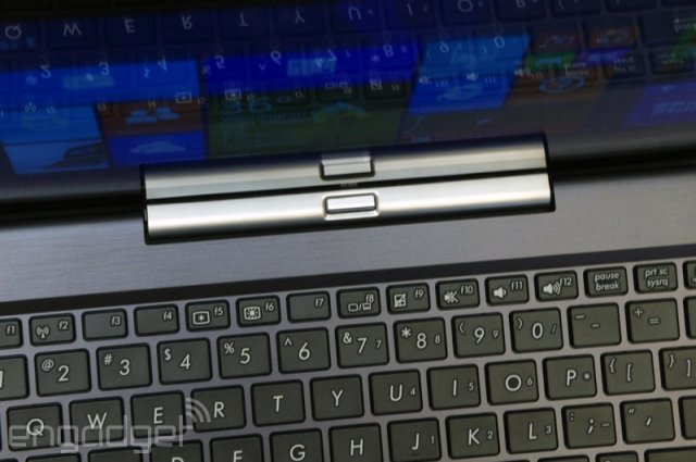 Бюджетный гибрид планшета и ноутбука от ASUS (10 фото)