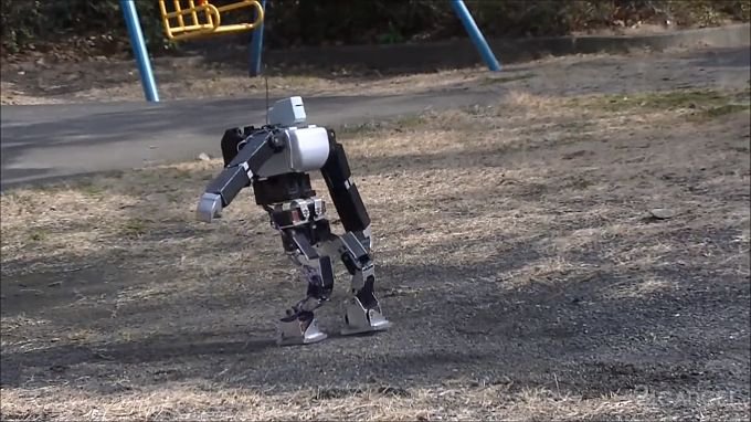 Любительский робот с потрясающей балансировкой (3 видео)