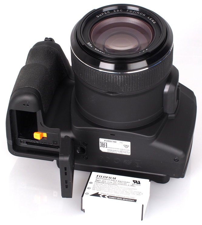 Обзор Fujifilm FinePix S1 - защищенной камеры с 50-кратным зумом
