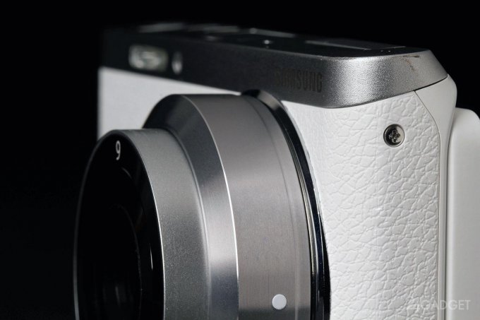 Samsung NX Mini - самая миниатюрная камера со сменной оптикой
