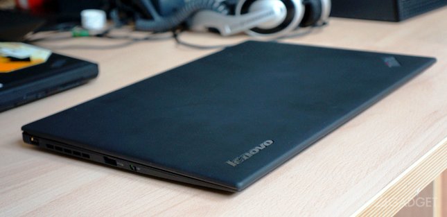 X1 Carbon - очень тонкий и легкий лэптоп от Lenovo 