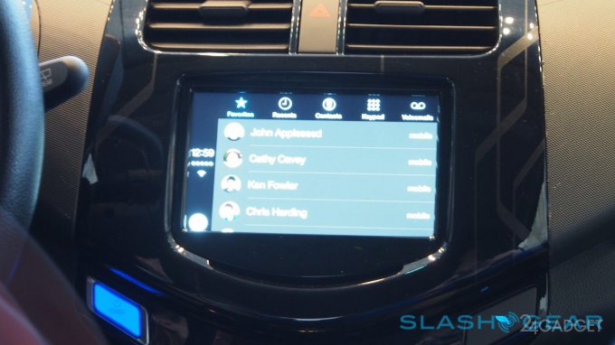 CarPlay: автомобиль как аксессуар для iPhone (15 фото + видео)