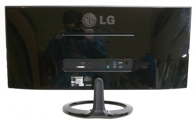LG 29EA73 - широкоформатный IPS-дисплей без бликов