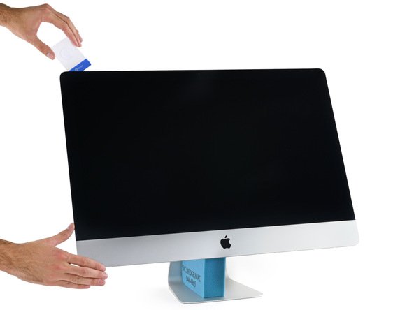 Разбираем iMac Pro с Retina-дисплеем (12 фото)