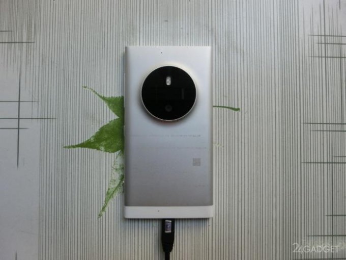 Новый камерофон Lumia с алюминиевым корпусом (2 фото)