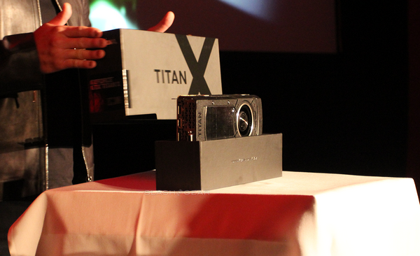 GeForce GTX Titan X - новый флагман от NVIDIA (5 фото)