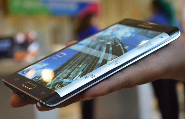 Samsung Galaxy S6 Edge - тест на прочность (видео)