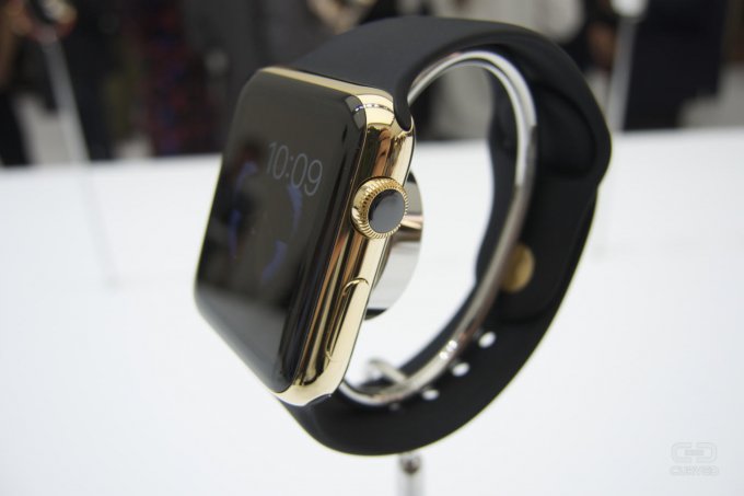 Компания ASUS высмеяла будущих покупателей золотых Apple Watch (3 фото)