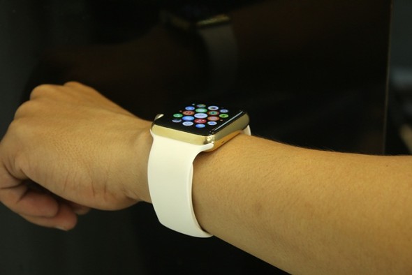 Вьетнамская версия Apple Watch Edition обойдётся в 10 раз дешевле оригинала (12 фото)