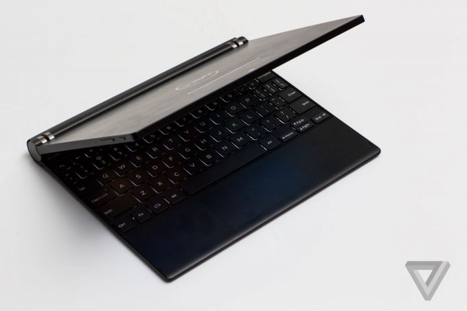 Dell Venue 10 7000 - планшет с пристёгивающейся клавиатурой (13 фото)