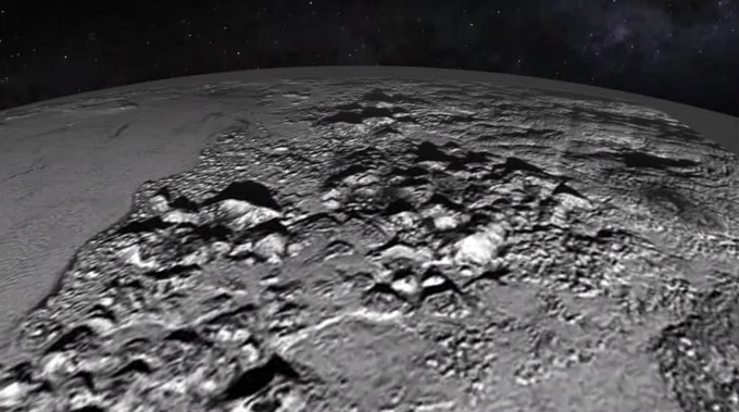 NASA опубликовало видеоролик из снимков поверхности Плутона (2 видео)