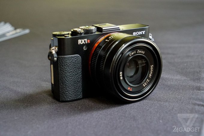 Sony RX1R II - полнокадровая 42-Мп компактная фотокамера (12 фото)