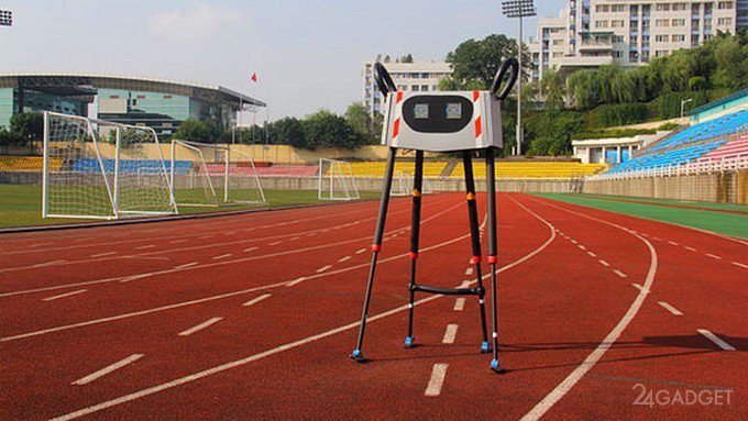 Китайский шагающий робот попал в книгу рекордов Гиннеса (2 фото + видео)