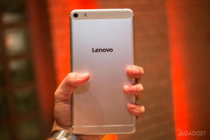 6.8-дюймовый планшетофон Lenovo PHAB Plus уже в России (6 фото)