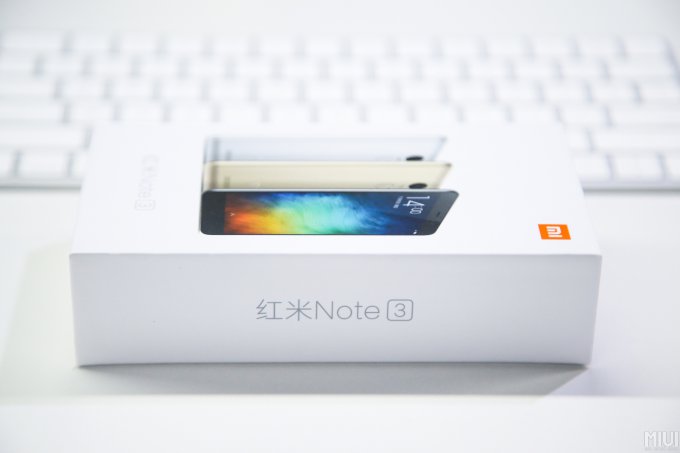 Xiaomi представила первый металлический фаблет Redmi Note 3 (21 фото)
