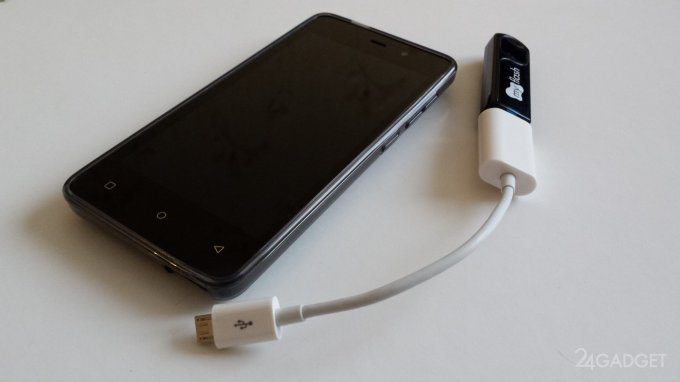 Highscreen Power Four – компактный смартфон с ёмким аккумулятором и поддержкой сетей 4G