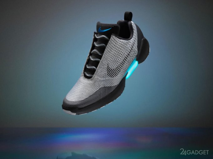 Настоящие самозашнуровывающиеся кроссовки Nike (6 фото + 3 видео)